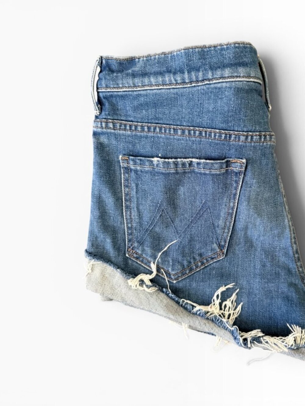 MOTHER The Rascal Slit Flip-29- Embroidered Cherry- Fray- High Rise- MSRP $228 - Picture 4 of 13